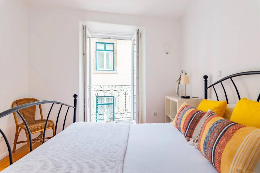 2br At Historical Chiado Lissabon